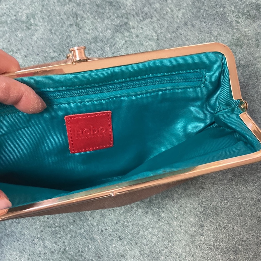 SOLD ‼️‼️Genuine HOBO The Lauren Suede Wallet Beige & Pink With Gold Effect EUC - Picture 10 of 12